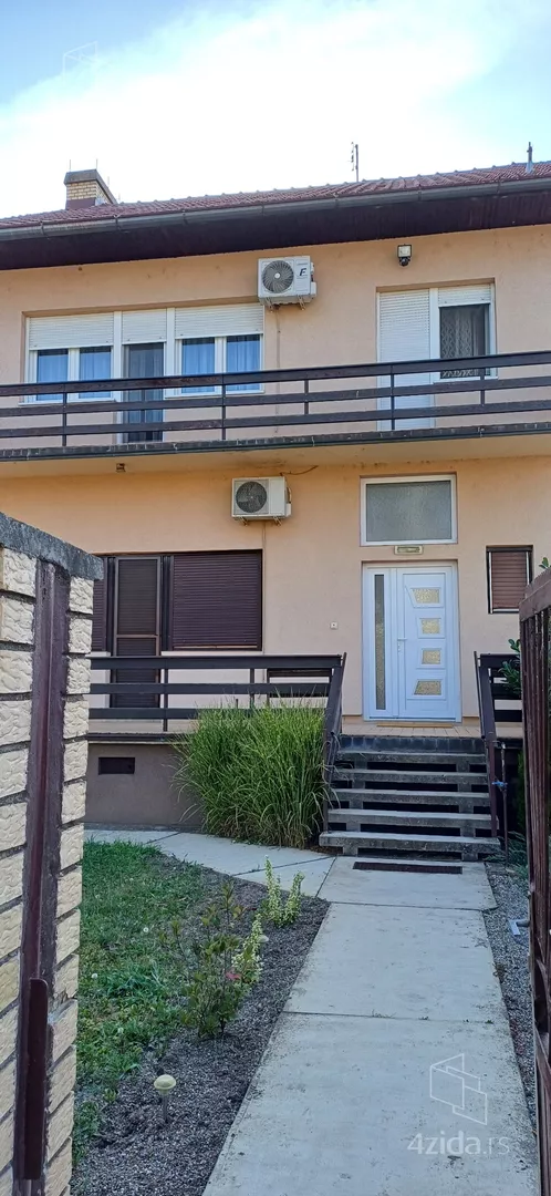 4-etažna kuća | 4zida