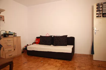 Crveni Krst Vračar | 4zida.rs