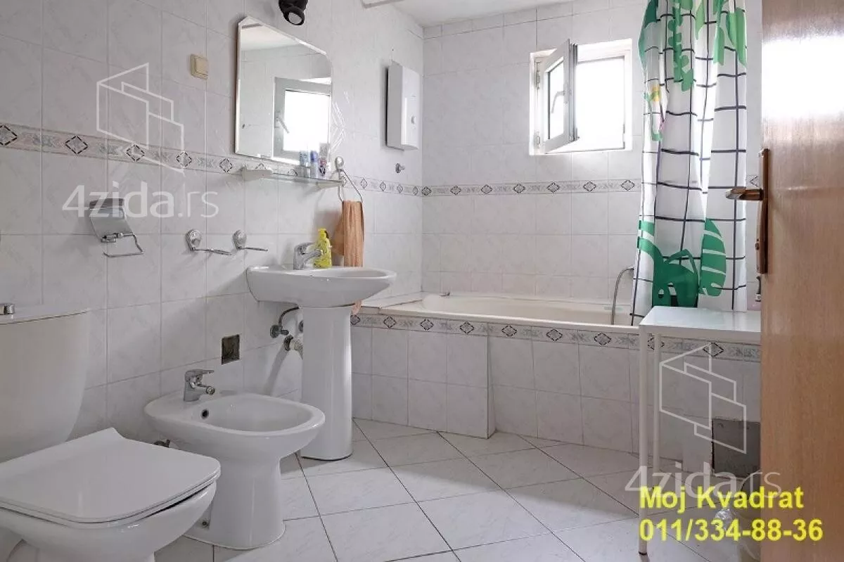 Šestosoban stan | 4zida