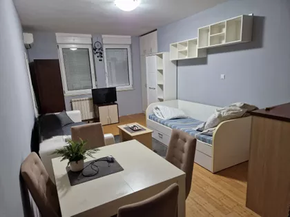 Kisačka 64 | 4zida.rs