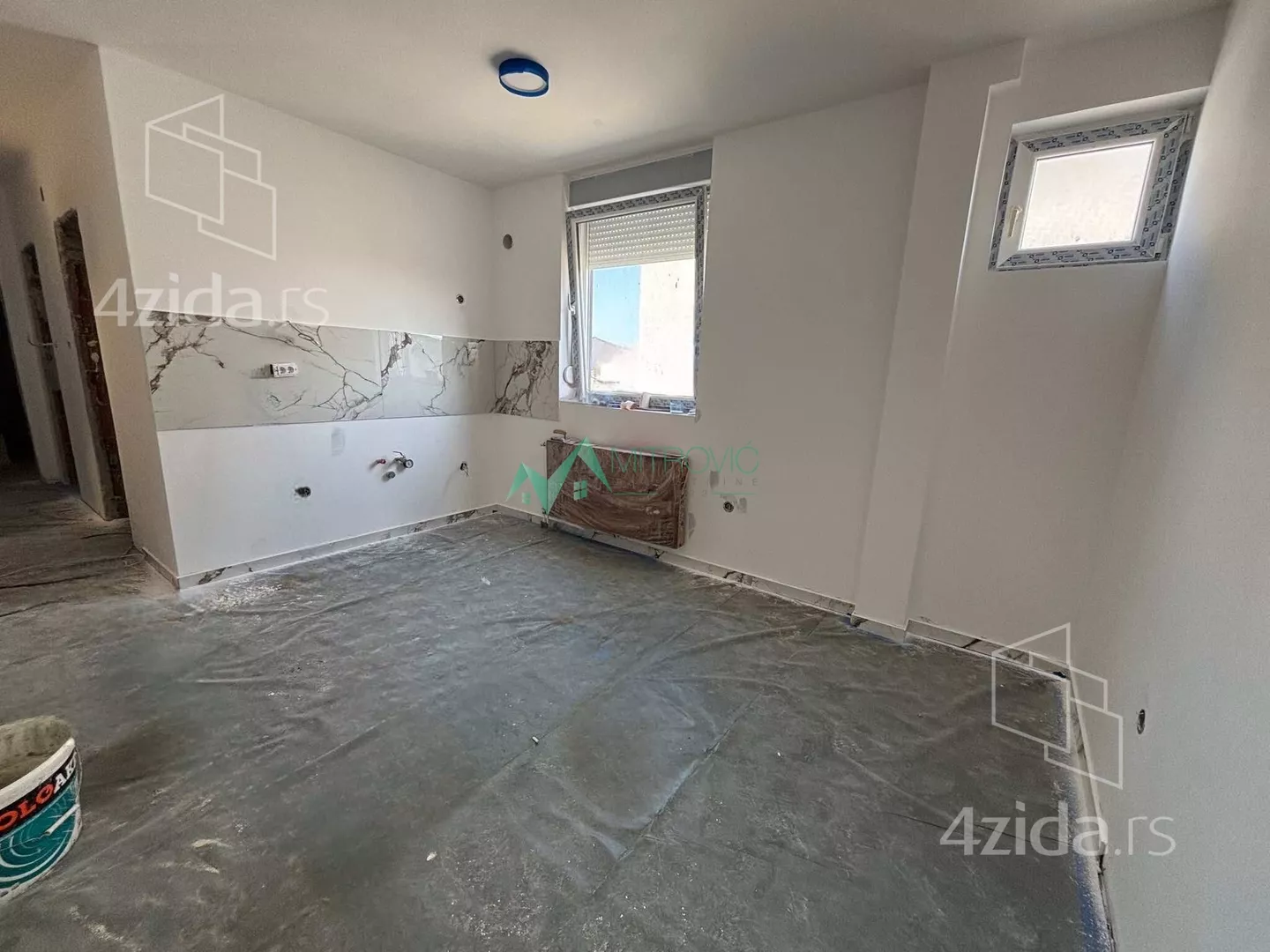 Petosoban stan | 4zida