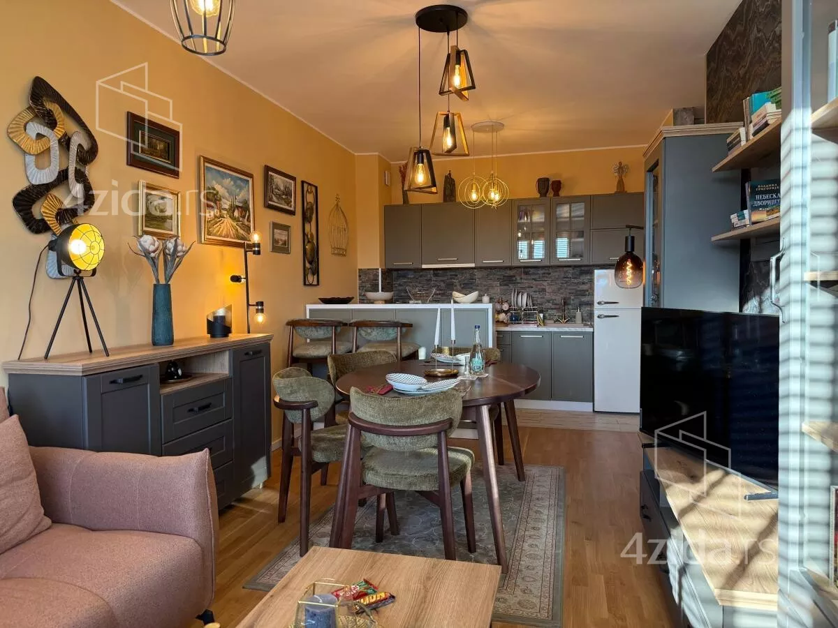 Dvoiposoban stan | 4zida