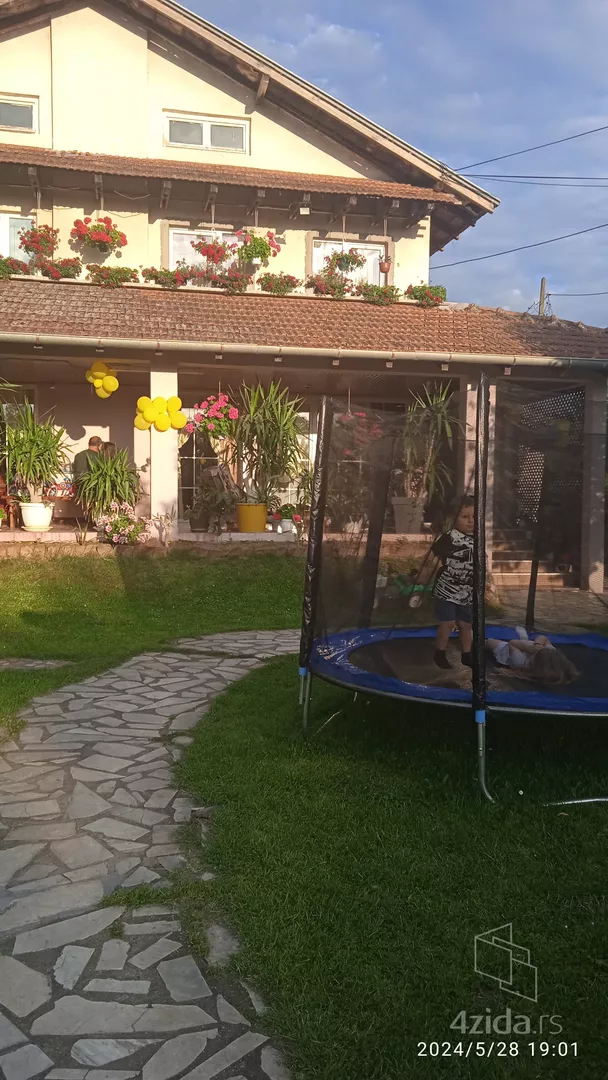 3-etažna kuća | 4zida