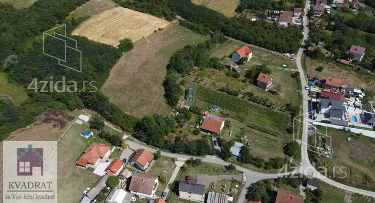 Plac | 4zida