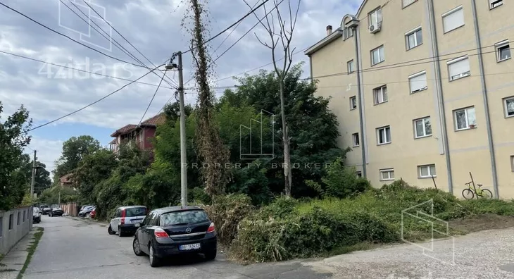 Građevinsko zemljište | 4zida