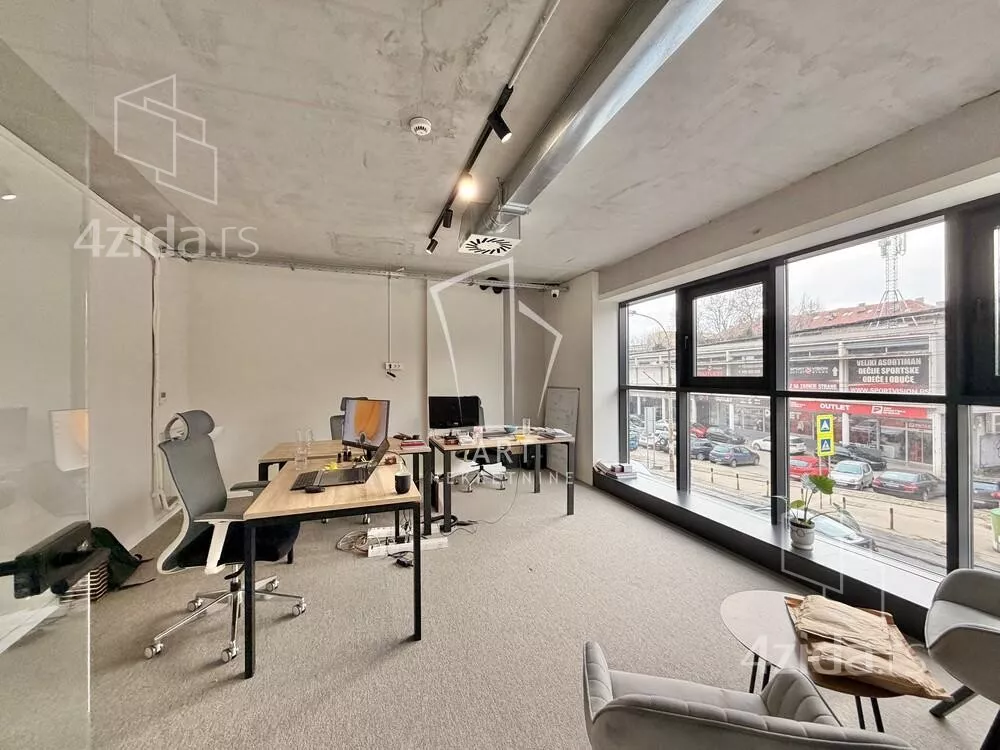 Poslovni prostor | 4zida