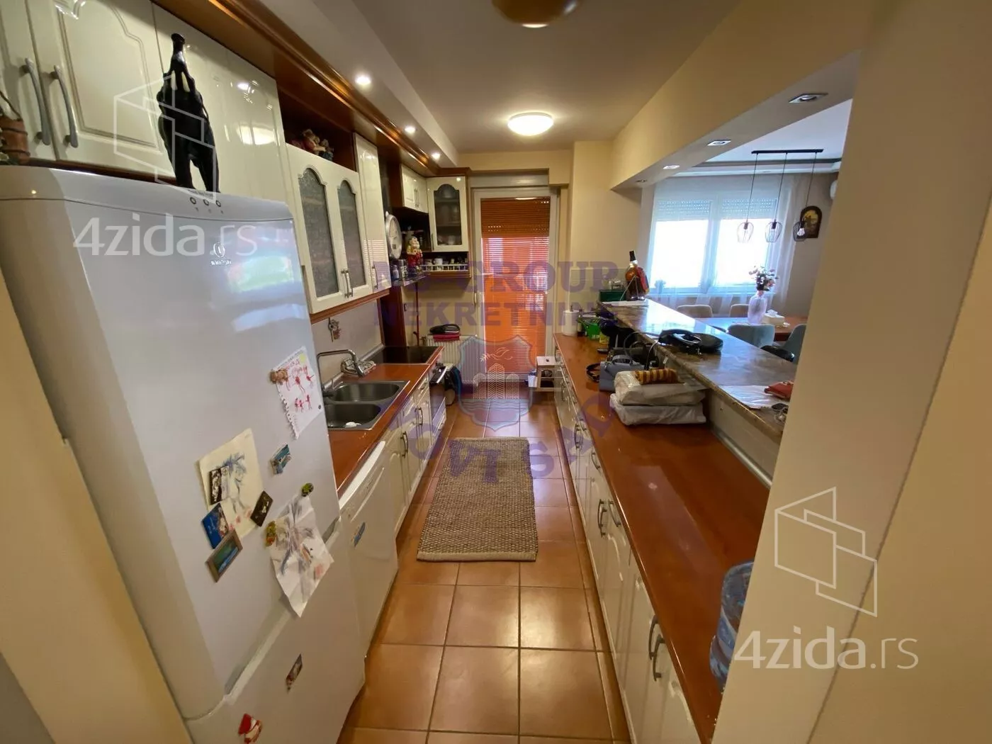 Petosoban stan | 4zida