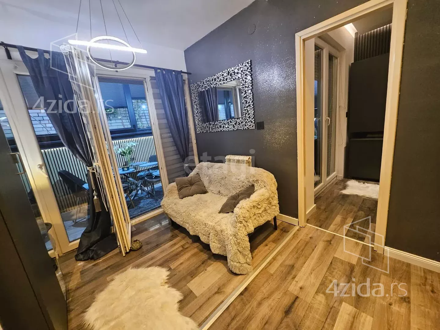 Dvoiposoban stan | 4zida