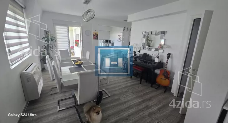 Petosoban stan | 4zida