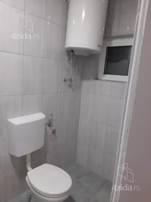 Šestosoban stan | 4zida