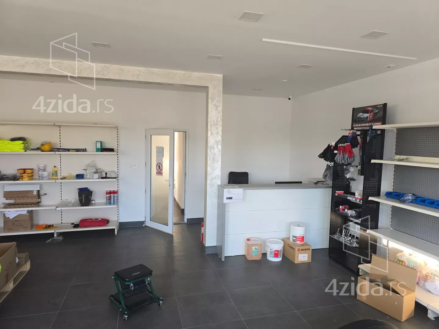 Poslovni prostor | 4zida