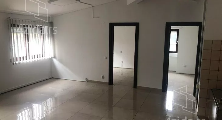 Lokal | 4zida