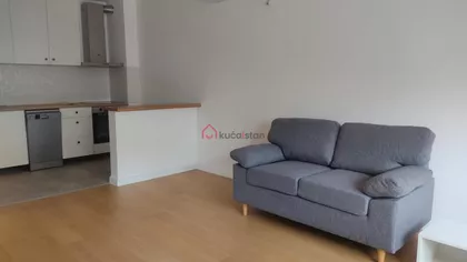 Crveni Krst Vračar | 4zida.rs