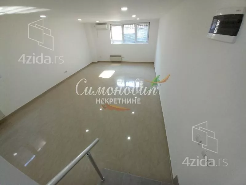 Lokal | 4zida