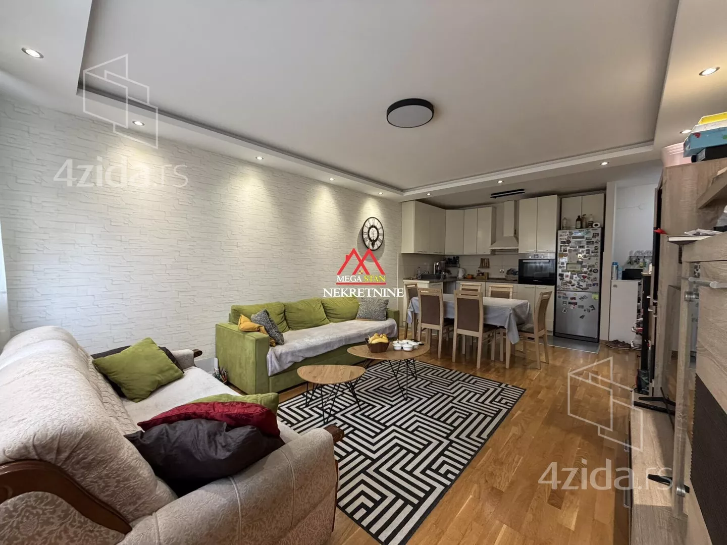 Dvoiposoban stan | 4zida