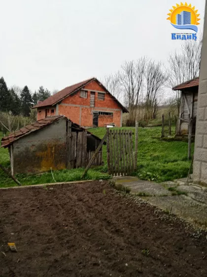 Mali Požarevac | 4zida.rs
