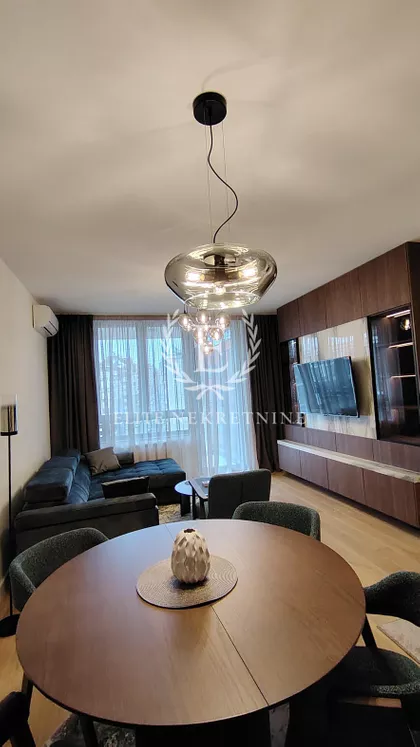 Luke Ćelovića Trebinjca BW | 4zida.rs