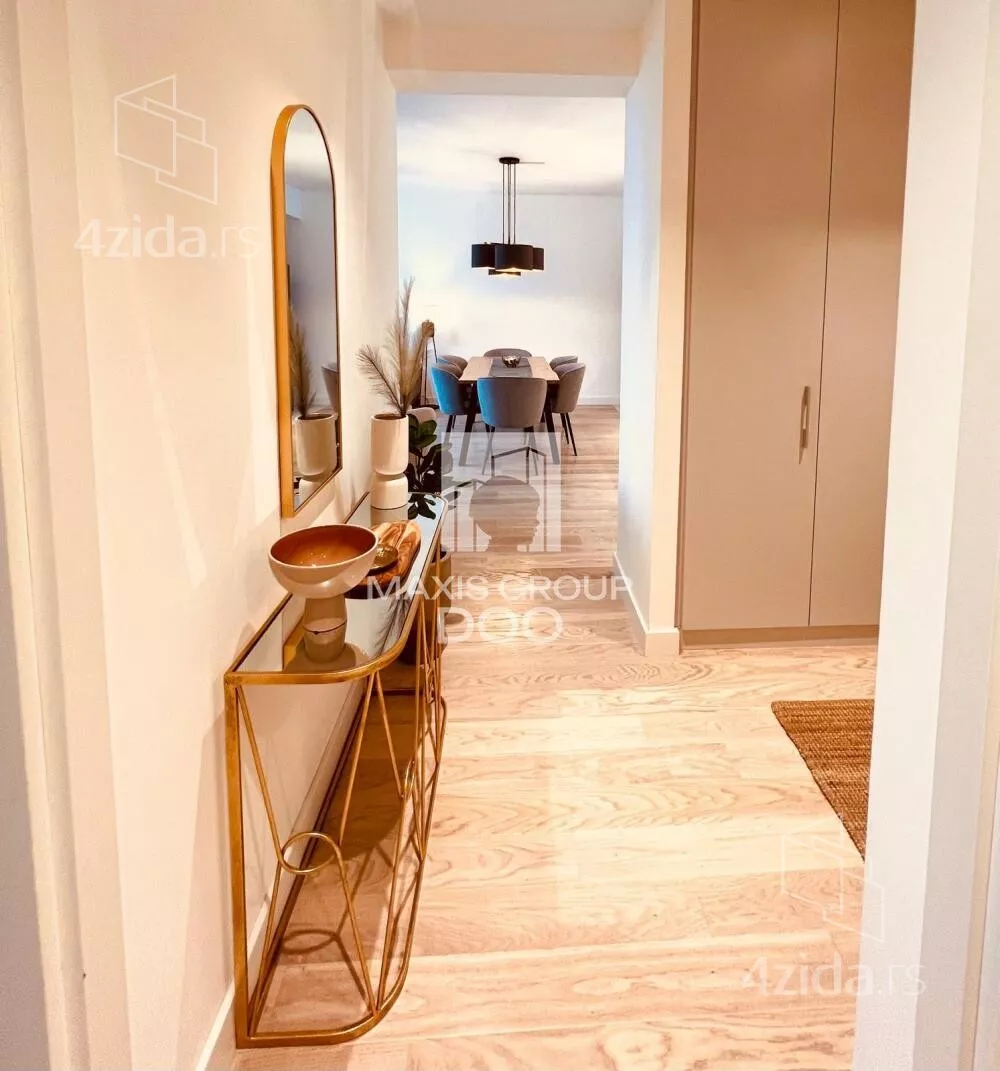 Četvorosoban stan | 4zida