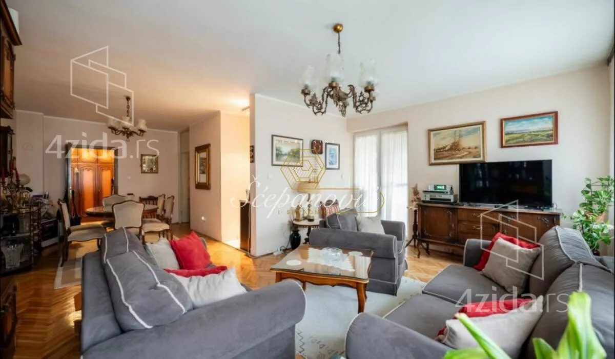 Četvorosoban stan | 4zida