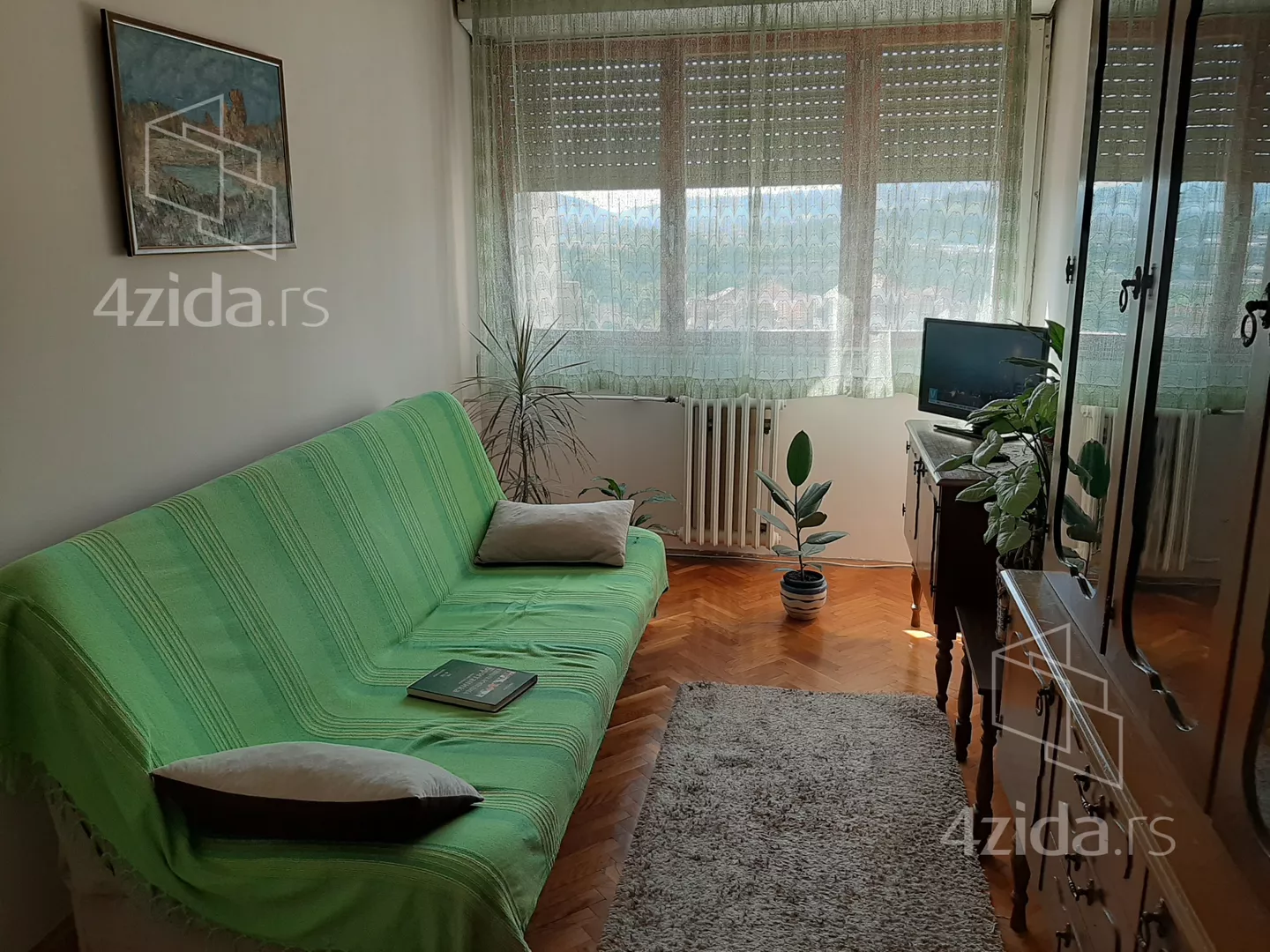 Troiposoban stan | 4zida