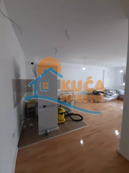 Cara Dušana | 4zida.rs