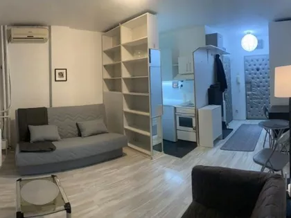 Sime Igumanova 22 | 4zida.rs