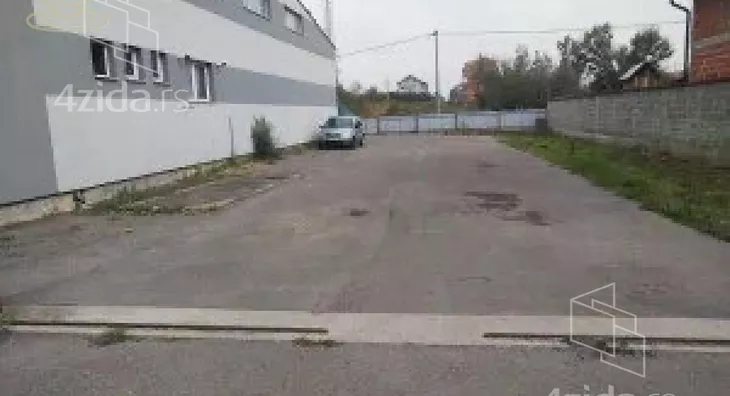 Poslovna zgrada | 4zida