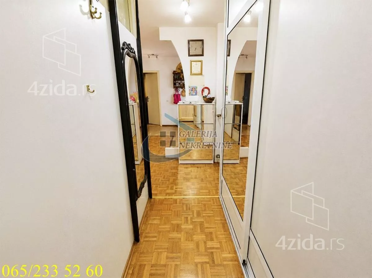 Dvoiposoban stan | 4zida