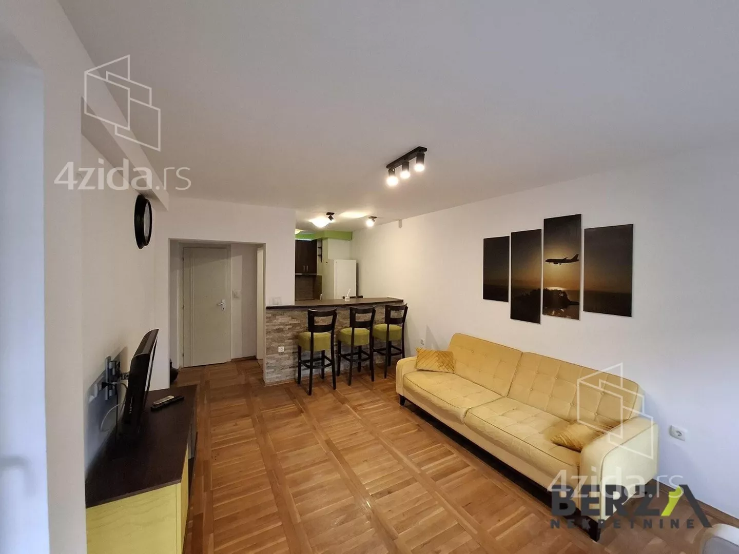 Dvoiposoban stan | 4zida