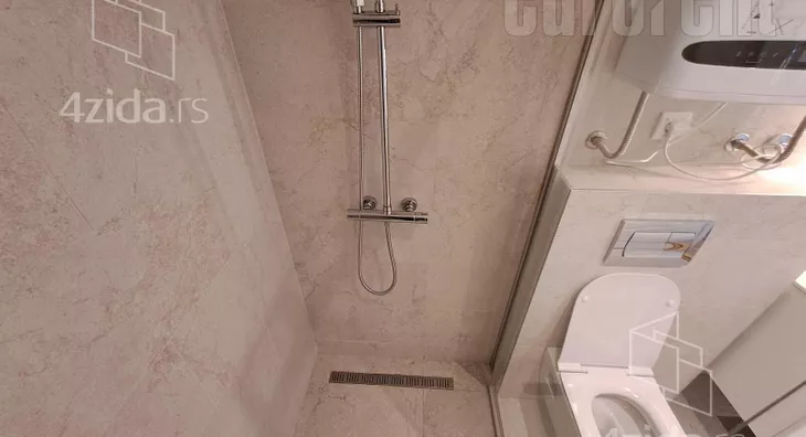 Petosoban stan | 4zida