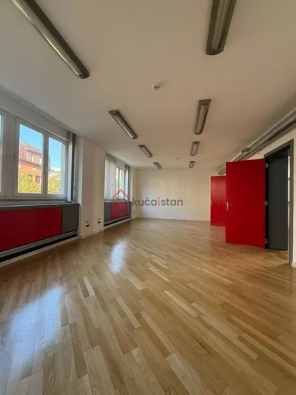 Trg Republike | 4zida.rs