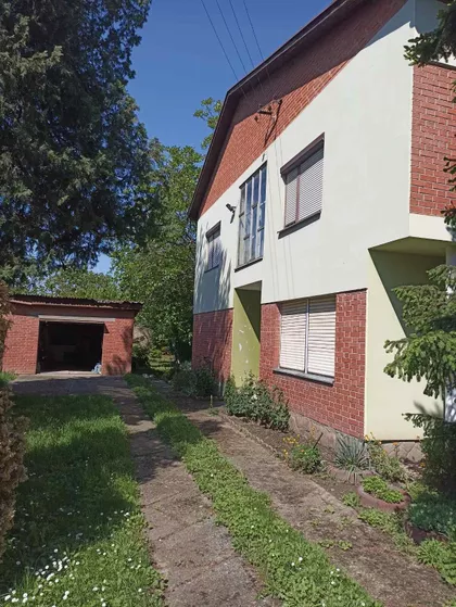 Železnička 37 | 4zida.rs