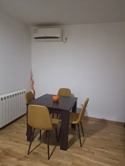 Surčinski Put | 4zida.rs