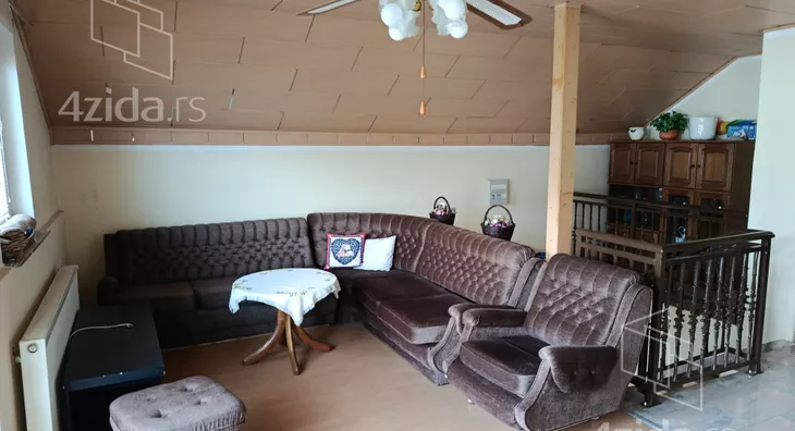 3-etažna kuća | 4zida