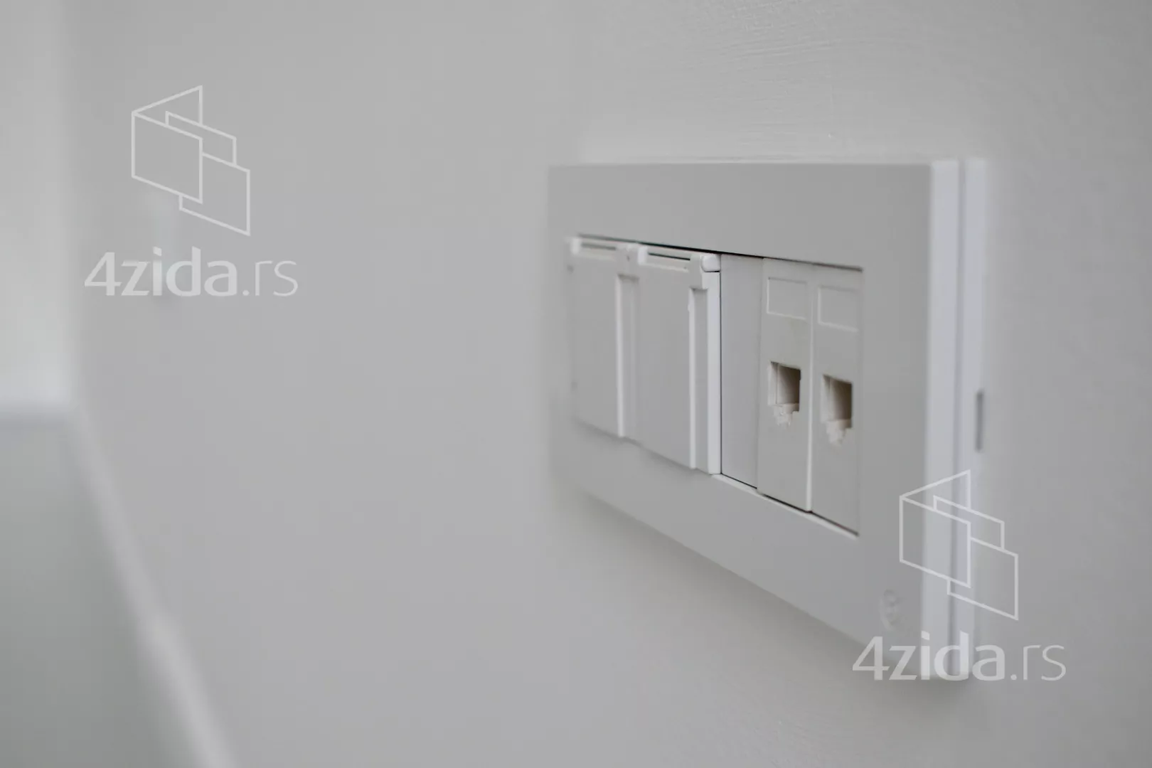 Lokal | 4zida
