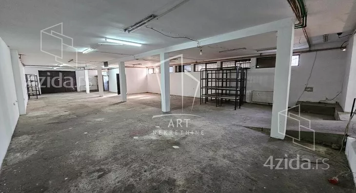 Poslovni prostor | 4zida