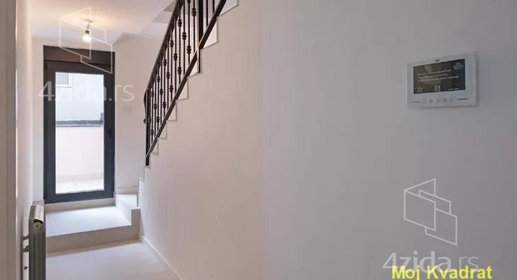 Šestosoban stan | 4zida