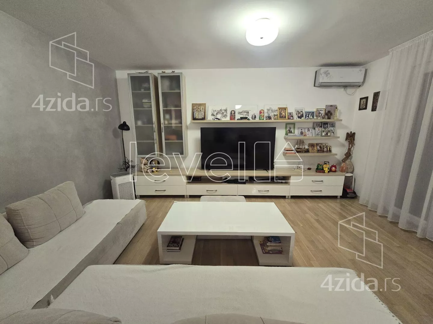 Troiposoban stan | 4zida