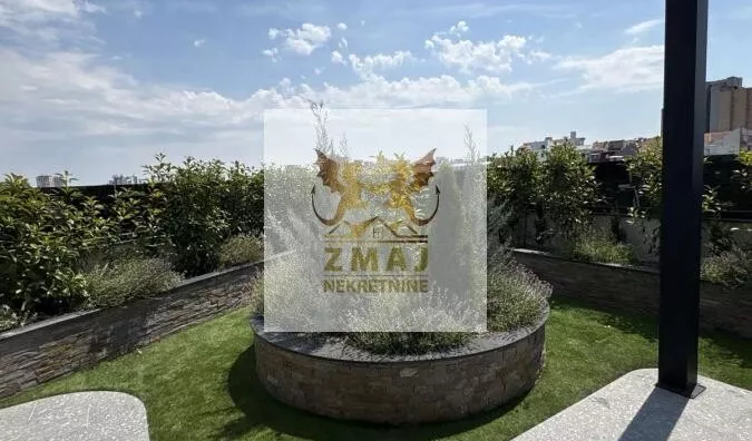 Šestosoban stan | 4zida