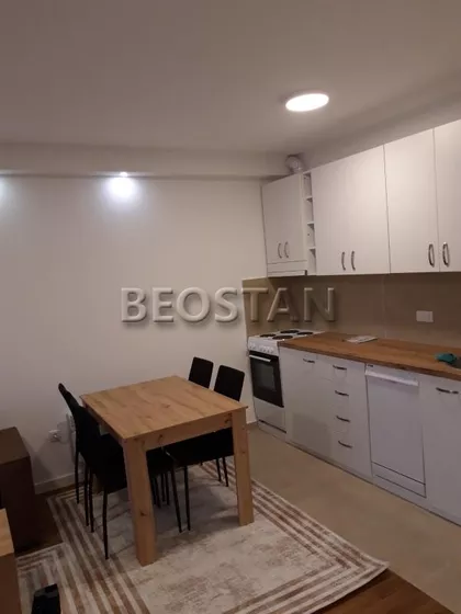 Vojvođanska | 4zida.rs