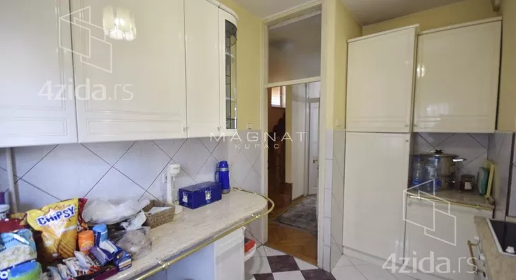 4-etažna kuća | 4zida