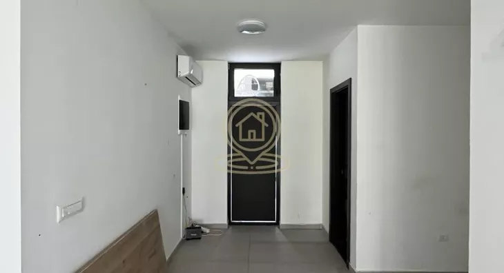 Lokal | 4zida