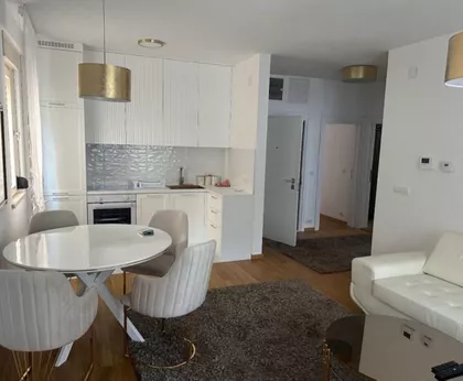 Lekino Brdo | 4zida.rs