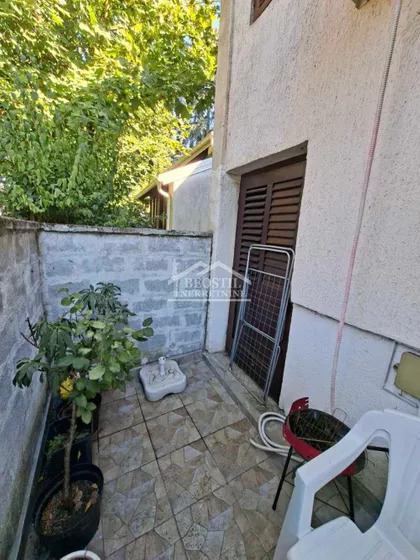 Rasinska | 4zida.rs