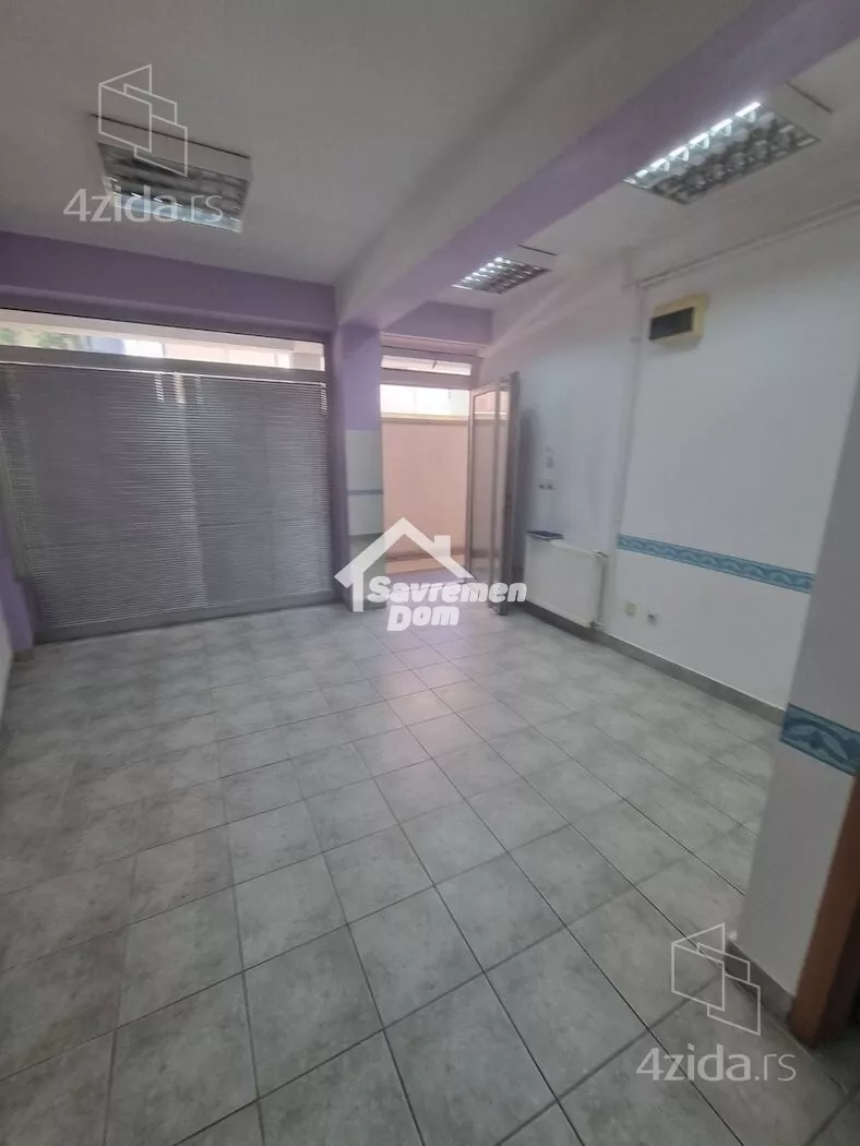Poslovni prostor | 4zida
