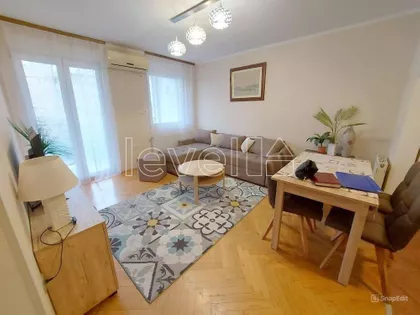 Cara Dušana | 4zida.rs