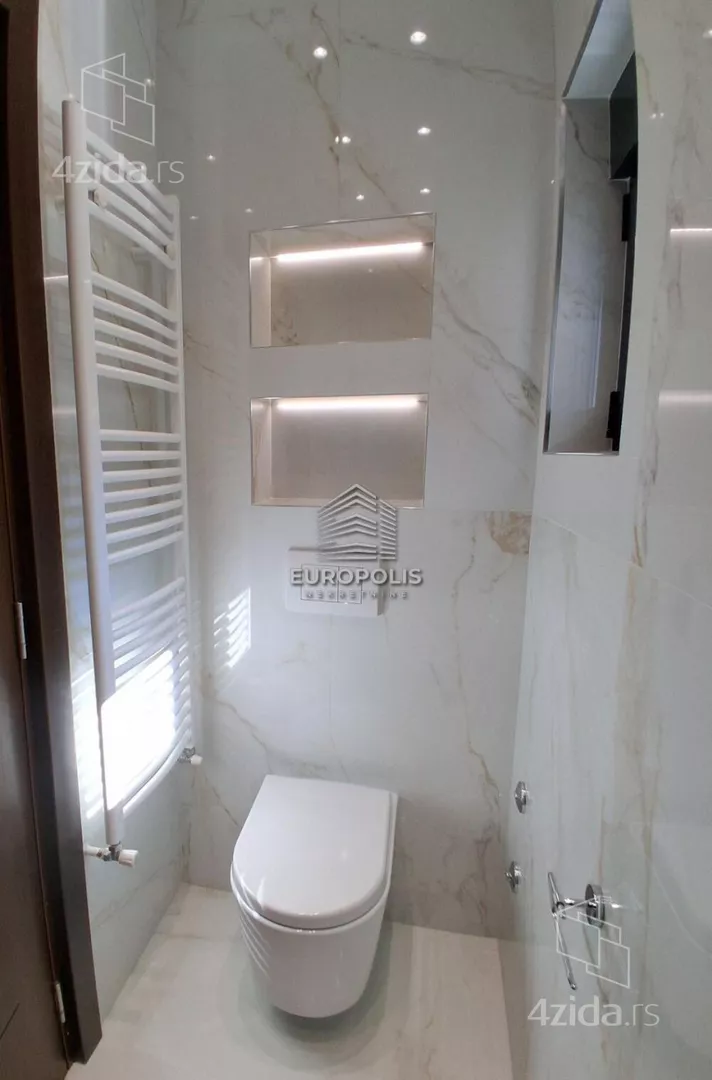 Petosoban stan | 4zida