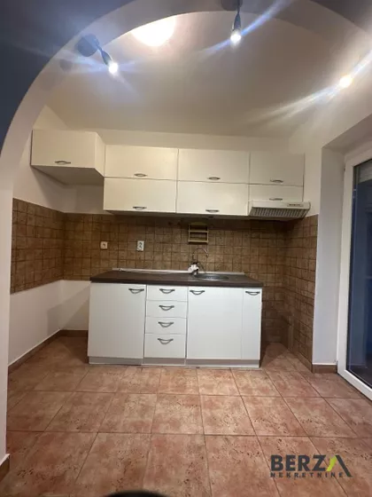 Cara Dušana | 4zida.rs