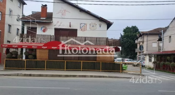 Lokal | 4zida