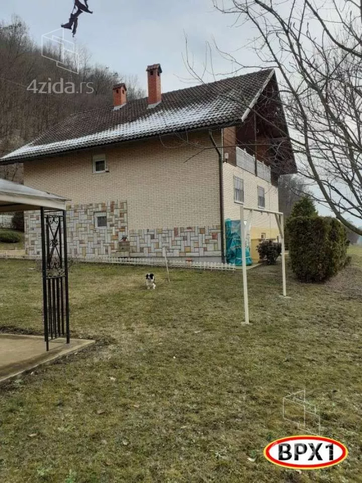 3-etažna kuća | 4zida